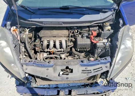 2013 Honda Fit Ex z USA, uszkodzony, nr VIN JHMGE8H33DC041898